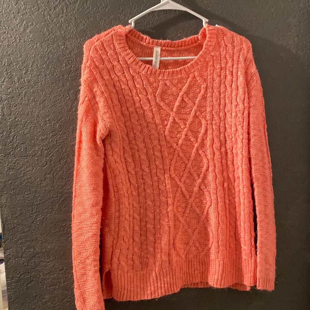 Aeropostale womens Sweater size medium only worn a few times